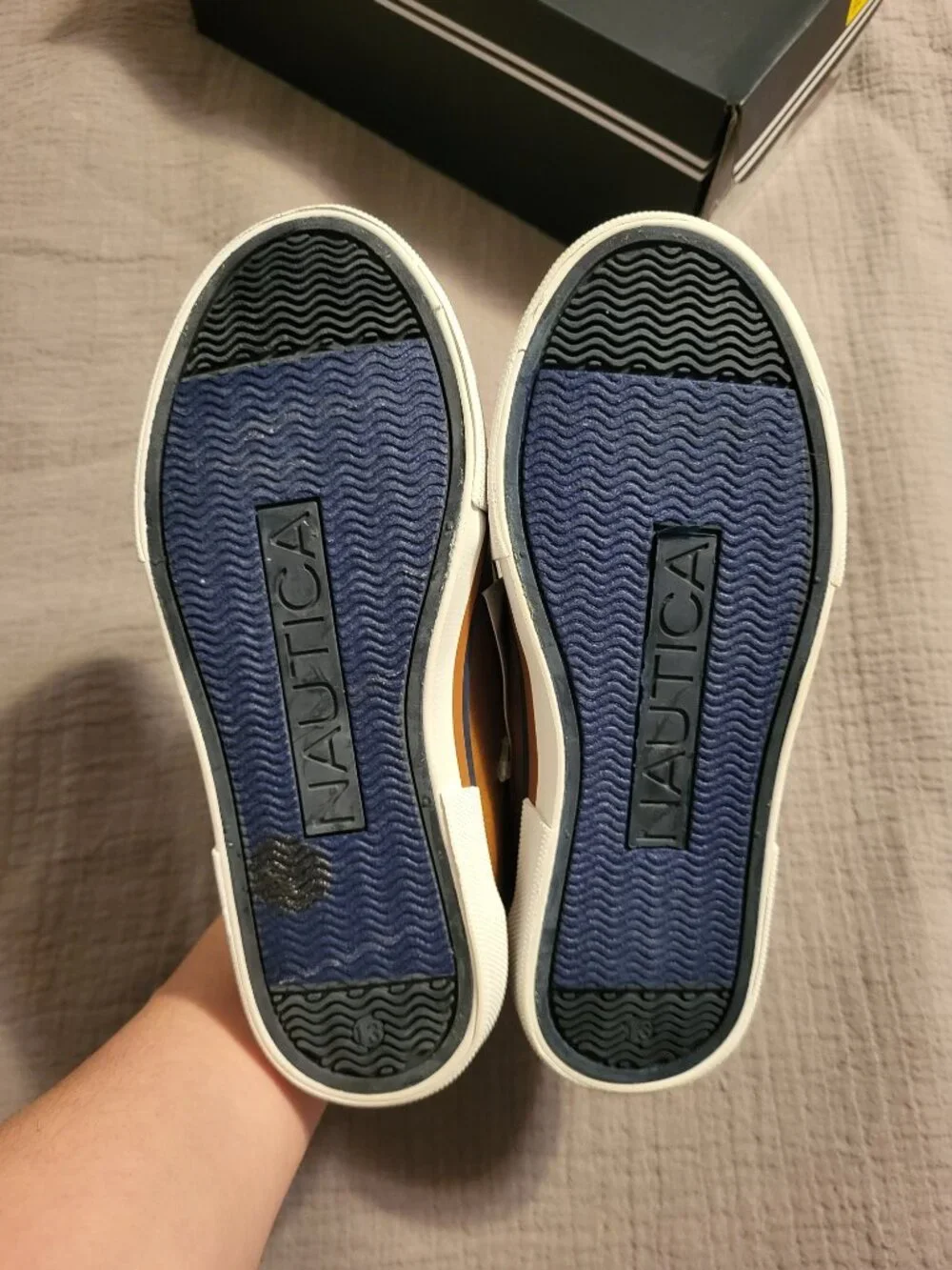 *NIB* Nautica Boys Shoes size 13m